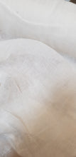 Load image into Gallery viewer, Very Fine  Linens