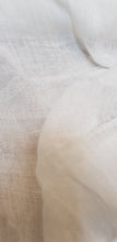 Load image into Gallery viewer, Very Fine  Linens
