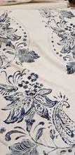 Load image into Gallery viewer, Printed Floral Design Linen
