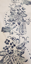 Load image into Gallery viewer, Printed Floral Design Linen
