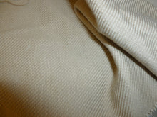 Load image into Gallery viewer, Heavy Duty Linens.
